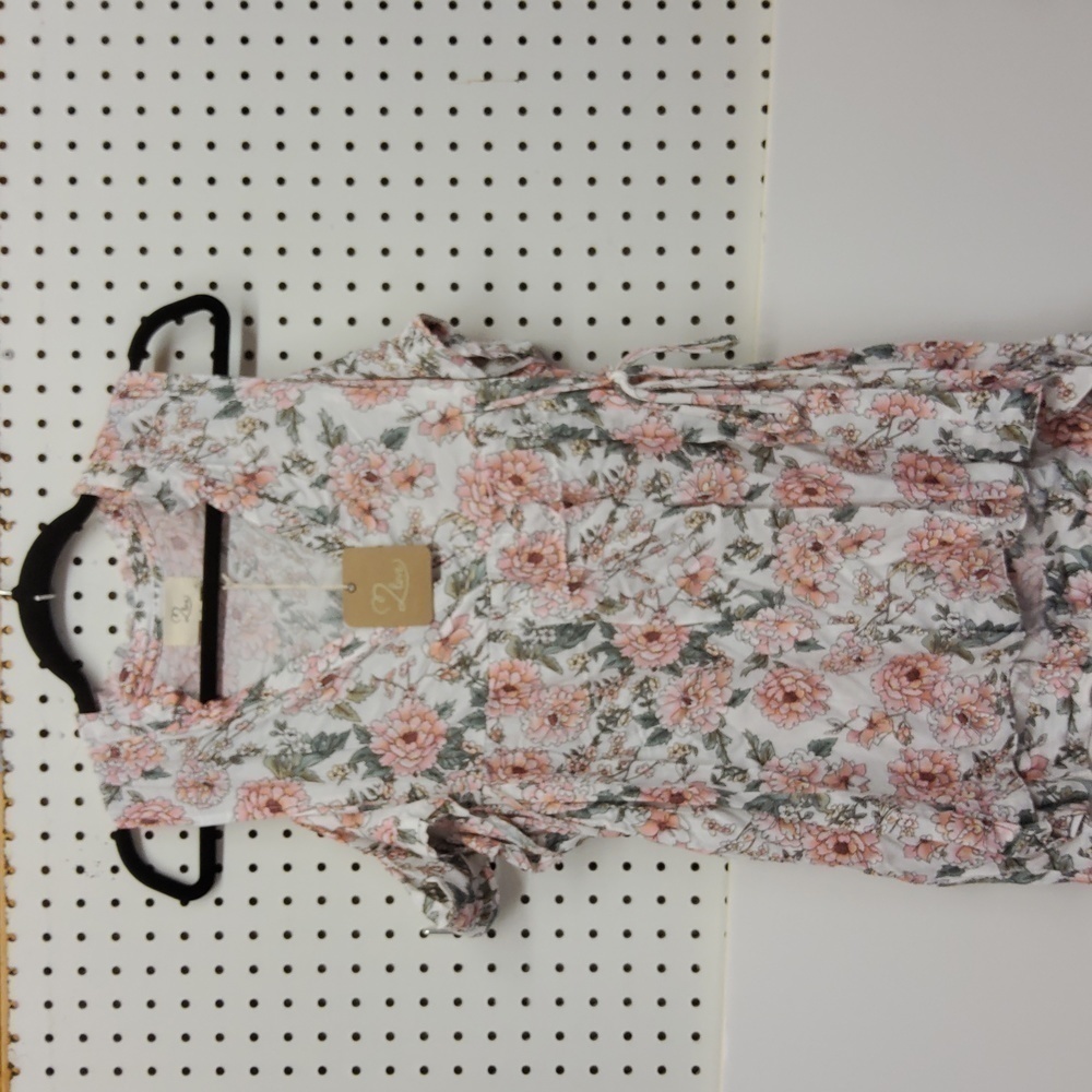 L love floral top NWT size small